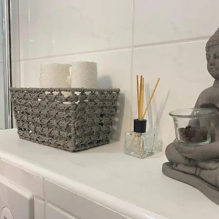 アパート Urbanes, Modernes Mit Parkplatz カッセル