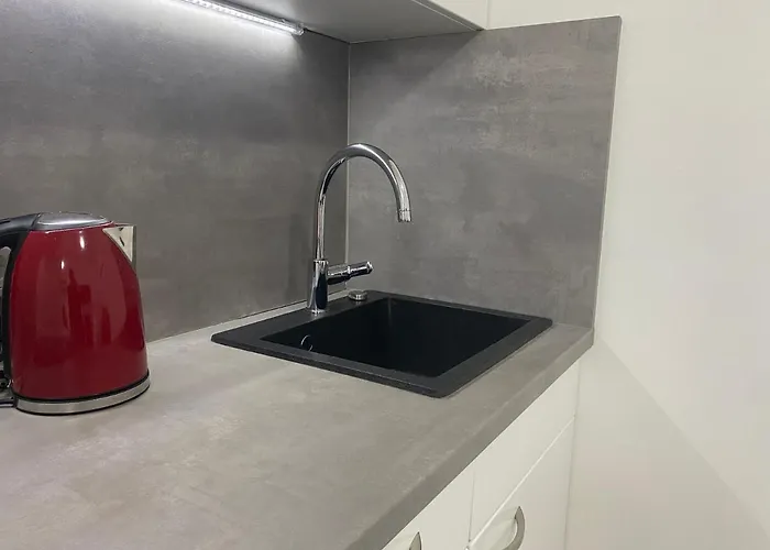 Urbanes, Modernes Mit Parkplatz * Kassel